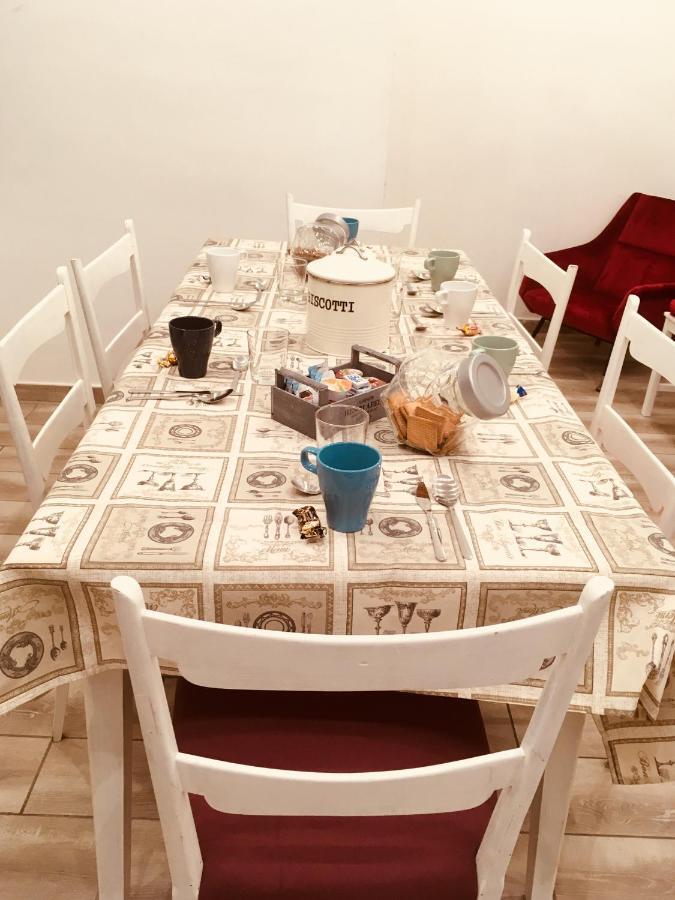 Bed and Breakfast Giu Al Centro Neapol Exteriér fotografie